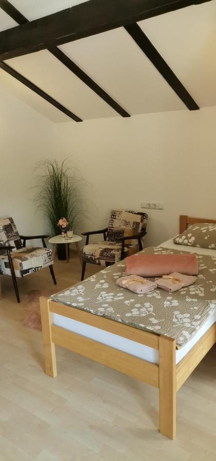 Naid Apartmani Kulen Vakuf Exterior foto